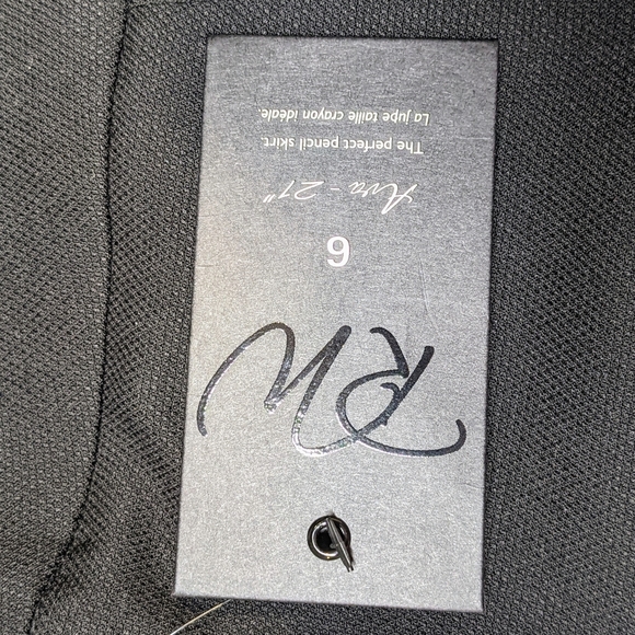 NWT RW&Co Black Pencil Skirt - Picture 2 of 5
